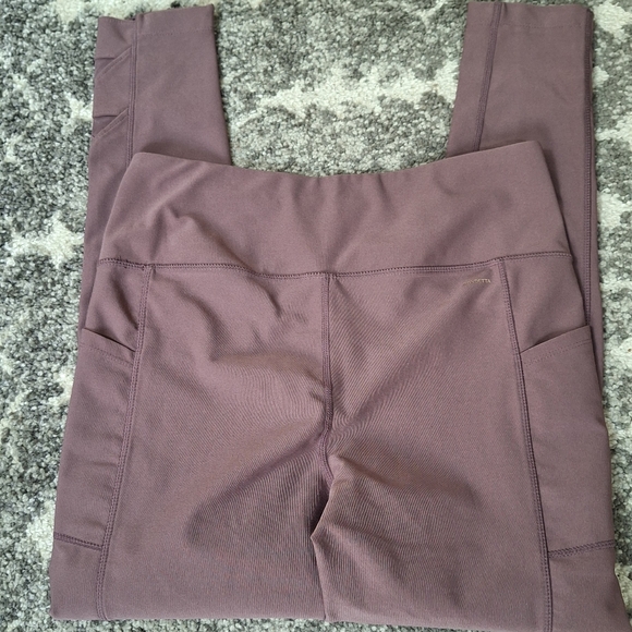 Mondetta Performance + Luxury  Pockets Gym Yoga  Size Medium - Picture 8 of 10